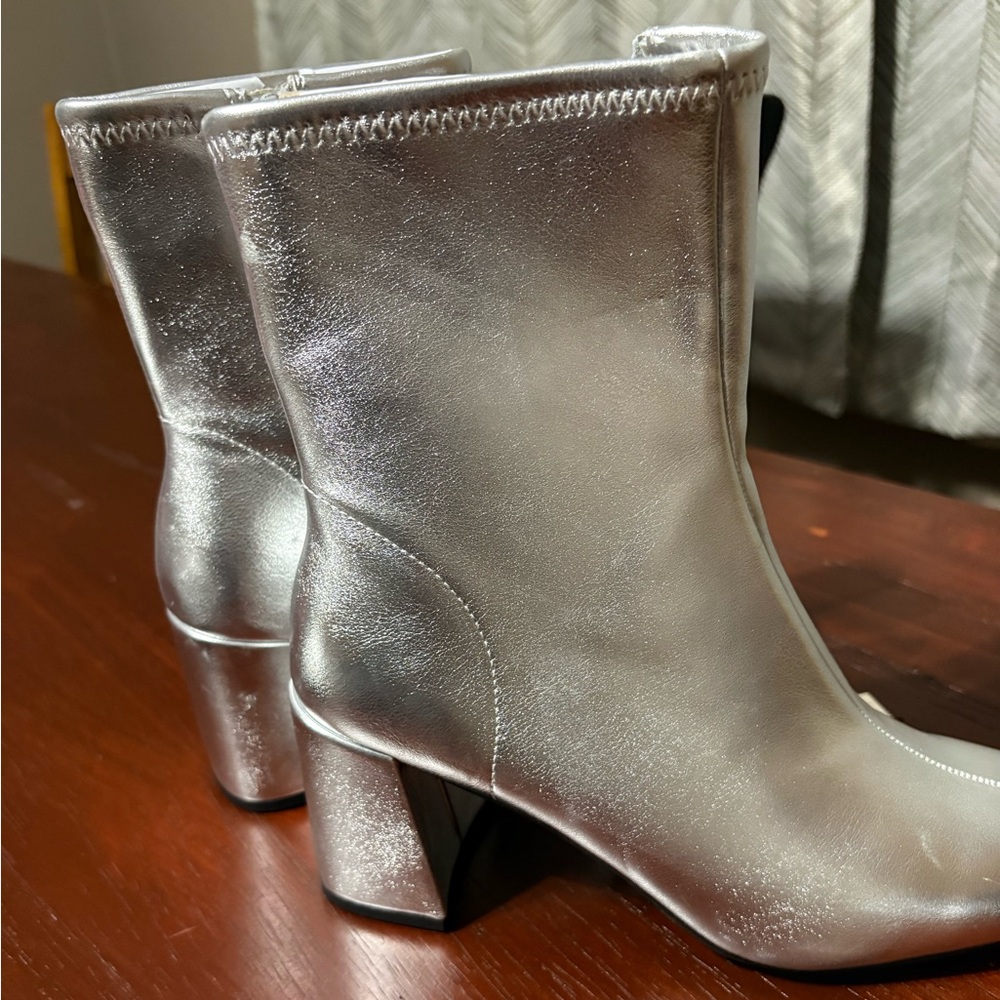 Silver heeled boots, size 6.5- new!